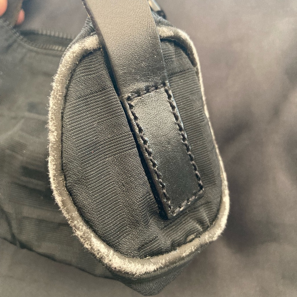 Authentic Mini Fendi Purse - Picture 3 of 14